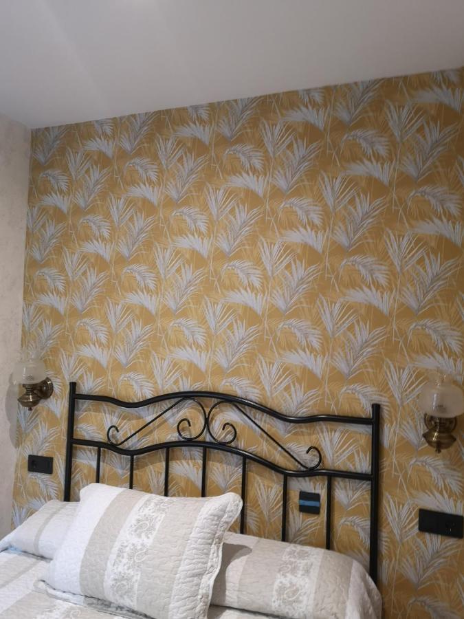 Hostal Plaza Сеговия Экстерьер фото